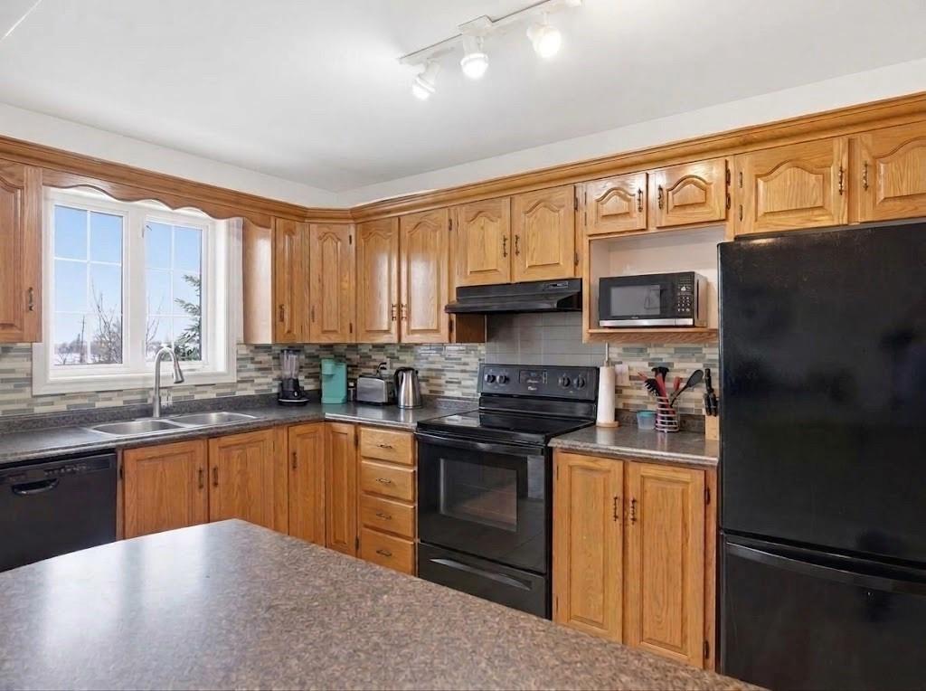 2 Henley Street, Gander, NL