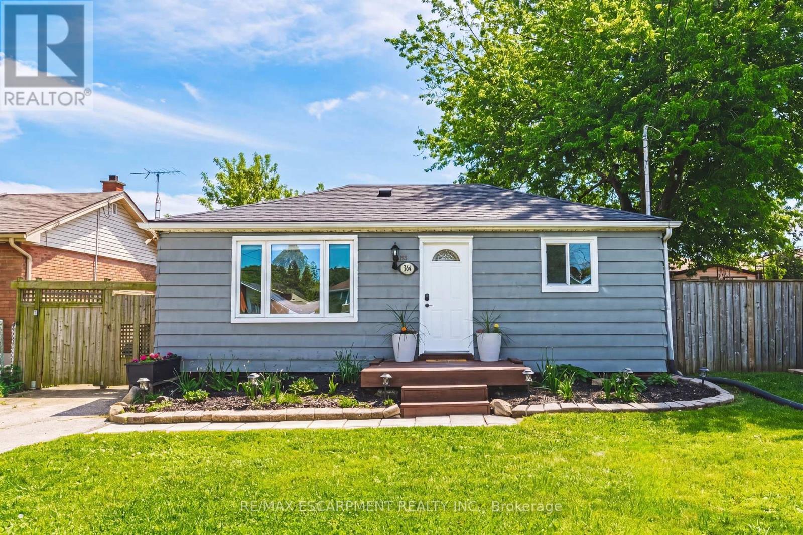 546 Mohawk Road E, Hamilton, ON - Outdoor