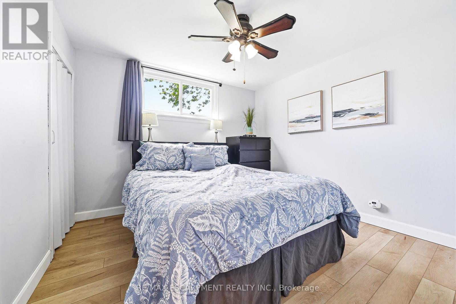 546 Mohawk Road E, Hamilton, ON - Indoor Photo Showing Bedroom