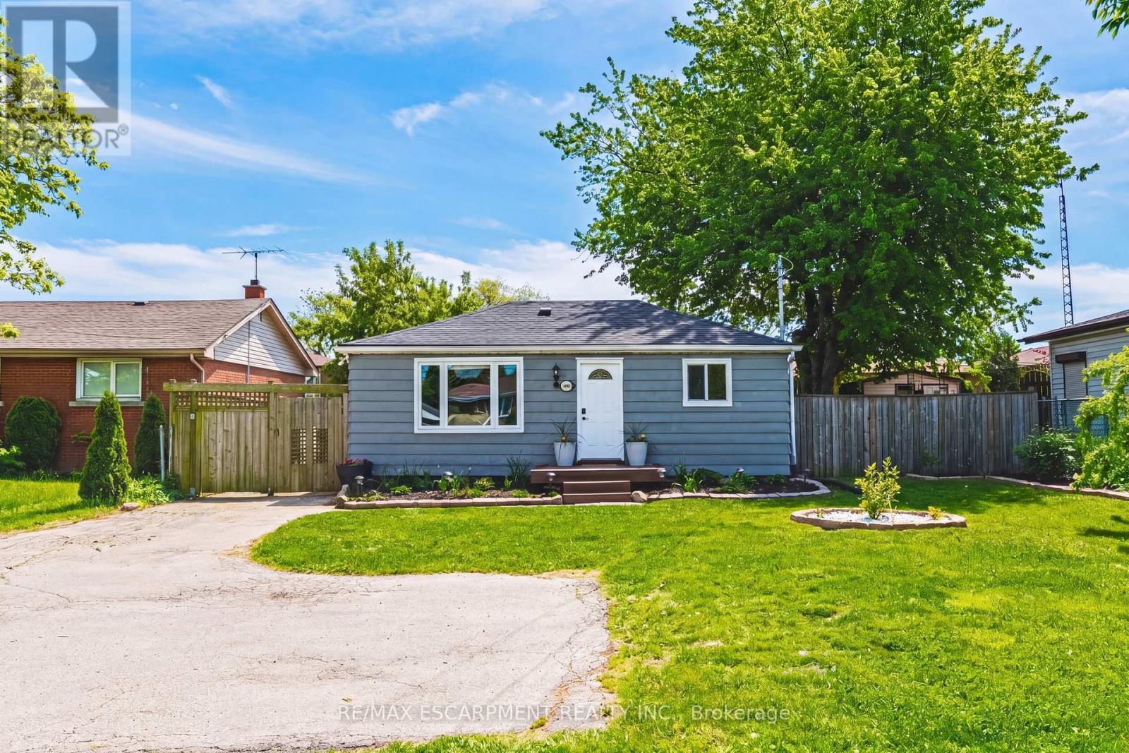 546 Mohawk Road E, Hamilton, ON - Outdoor