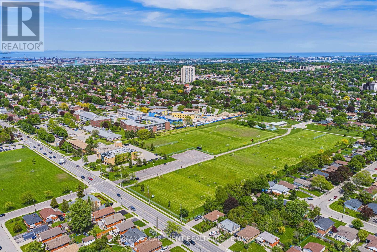 546 Mohawk Road E, Hamilton, ON - Outdoor With View