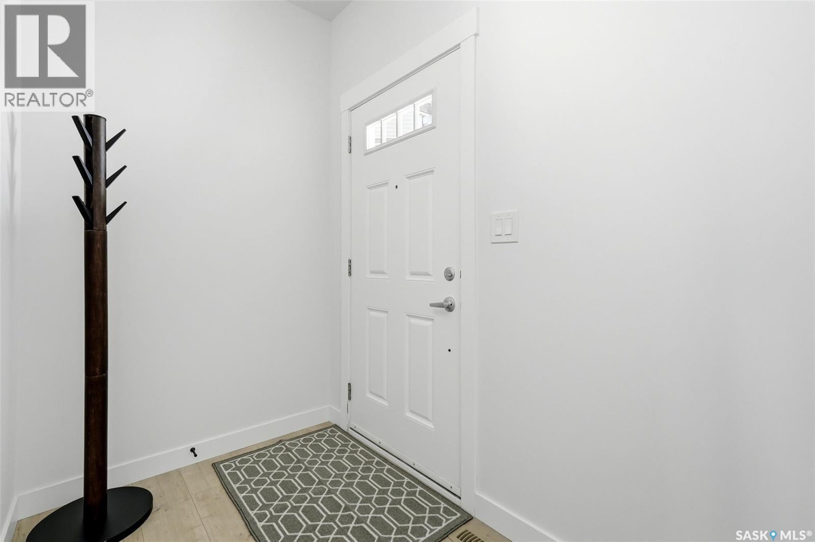 5416 Boyer Bay, Regina, SK - Indoor Photo Showing Other Room
