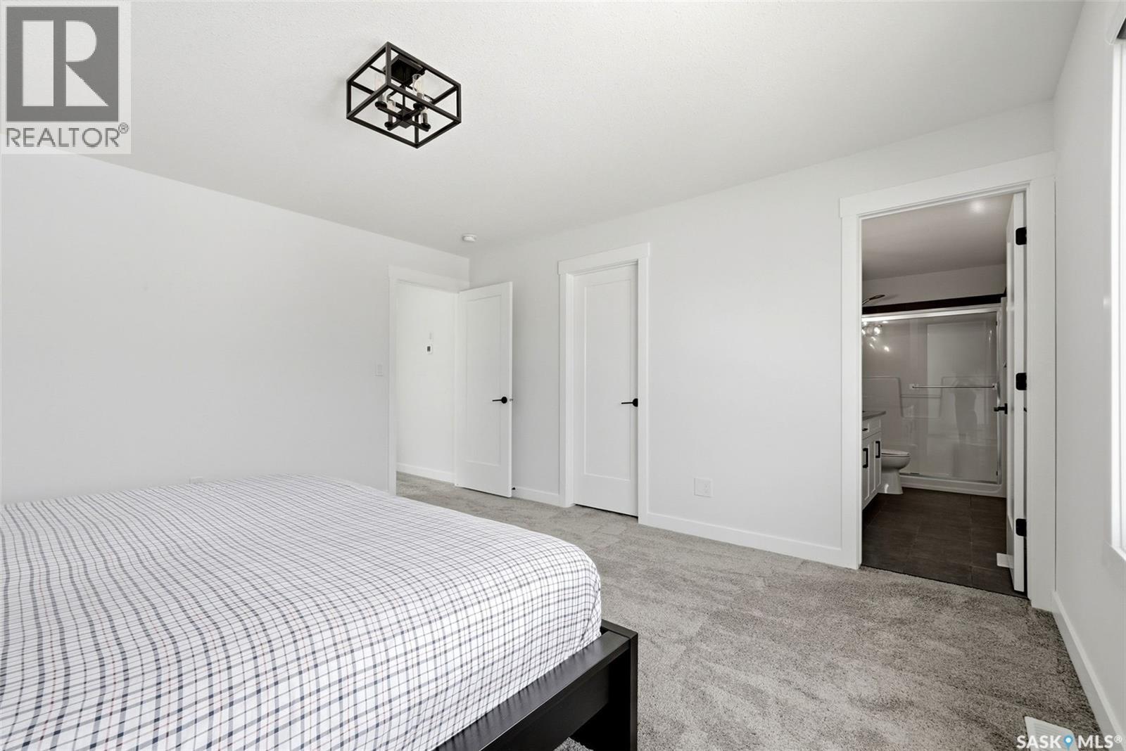 5416 Boyer Bay, Regina, SK - Indoor Photo Showing Bedroom
