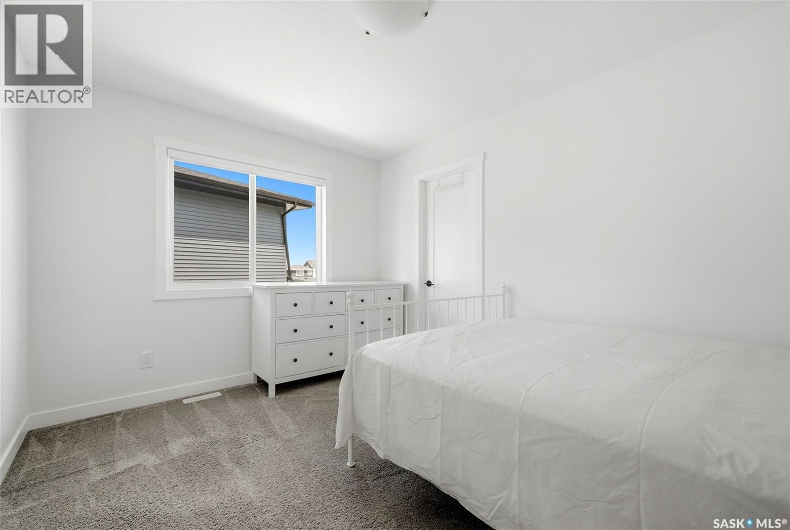 5416 Boyer Bay, Regina, SK - Indoor Photo Showing Bedroom