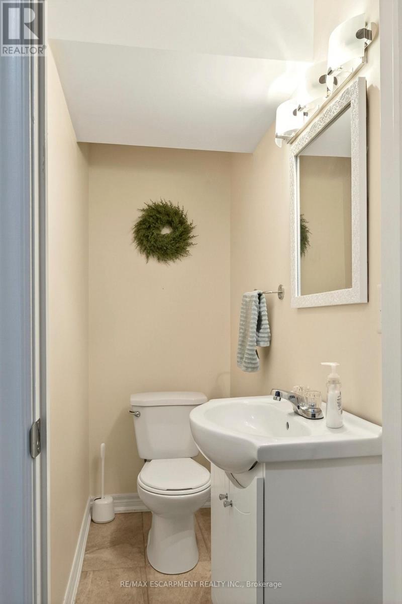 62 Fall Fair Way, Hamilton, ON - Indoor Photo Showing Bathroom