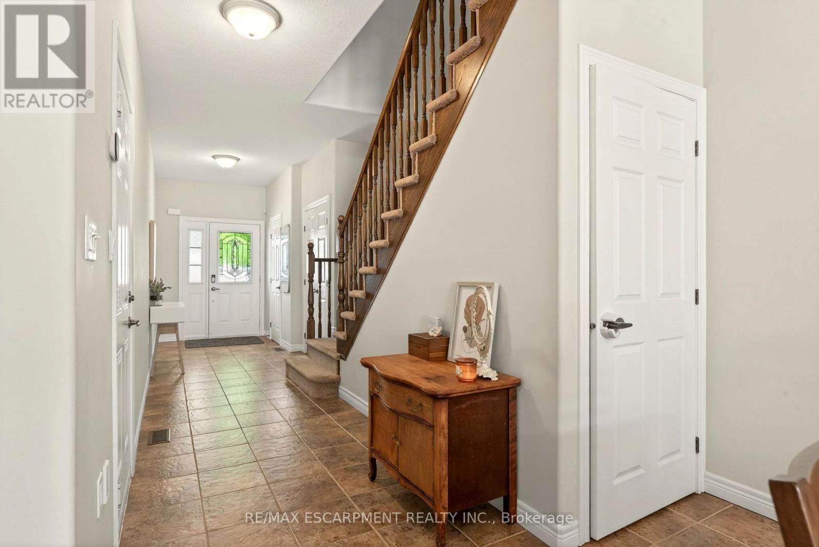 62 Fall Fair Way, Hamilton, ON - Indoor Photo Showing Other Room