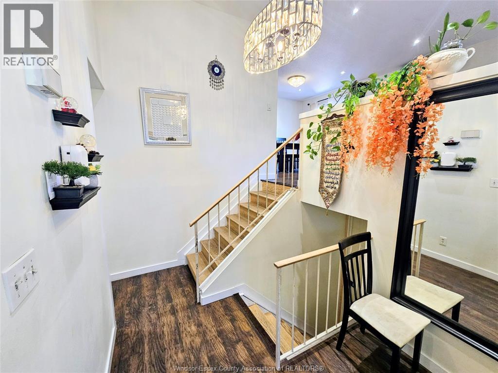 8232 Gregory Place, Windsor, ON - Indoor Photo Showing Other Room