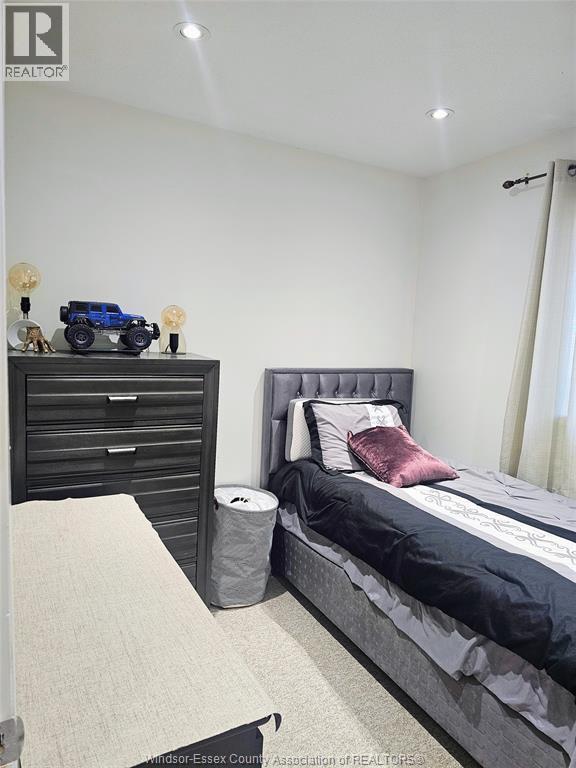 8232 Gregory Place, Windsor, ON - Indoor Photo Showing Bedroom
