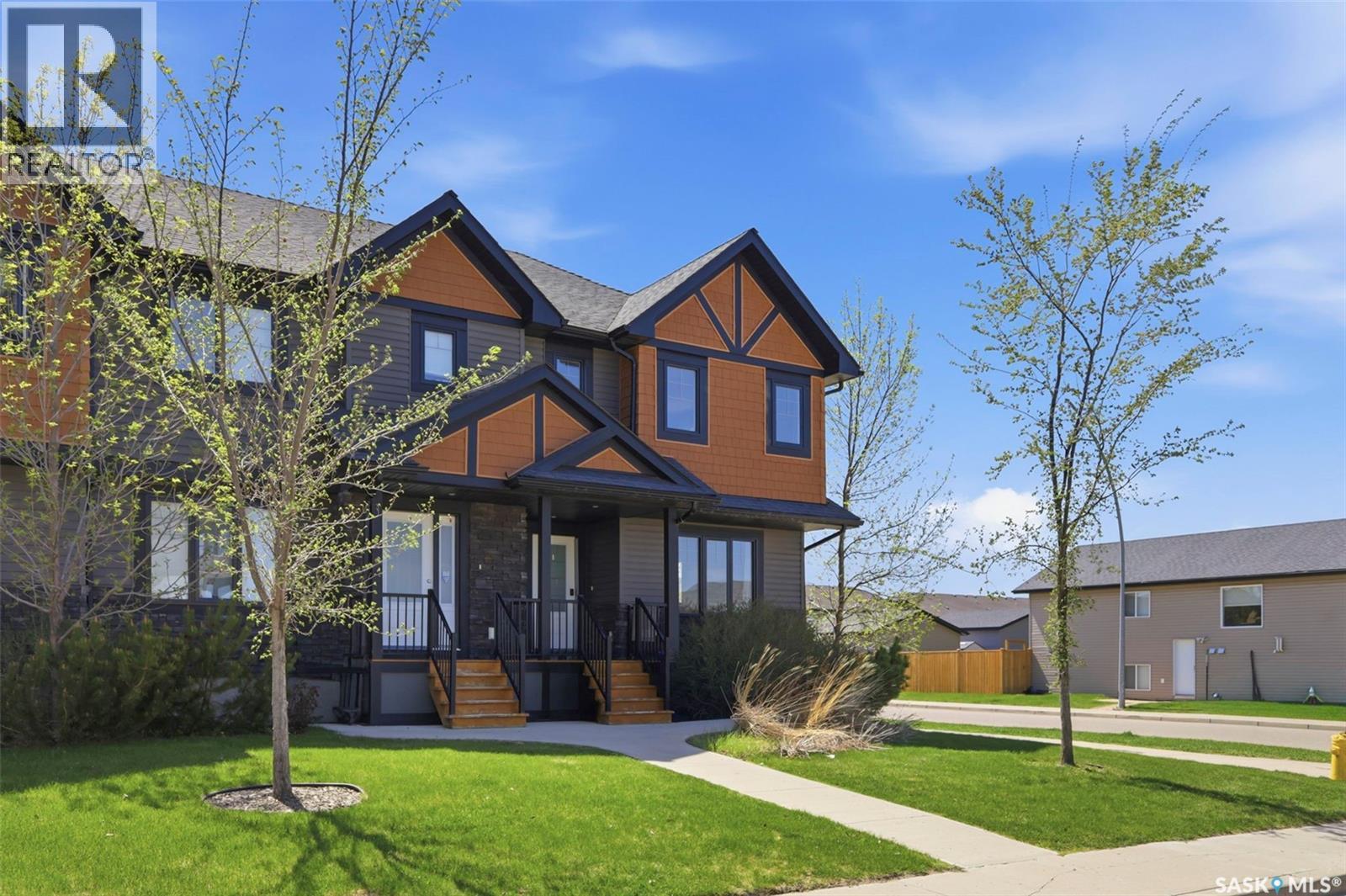 201 Rajput Way, Saskatoon, SK - Outdoor With Facade