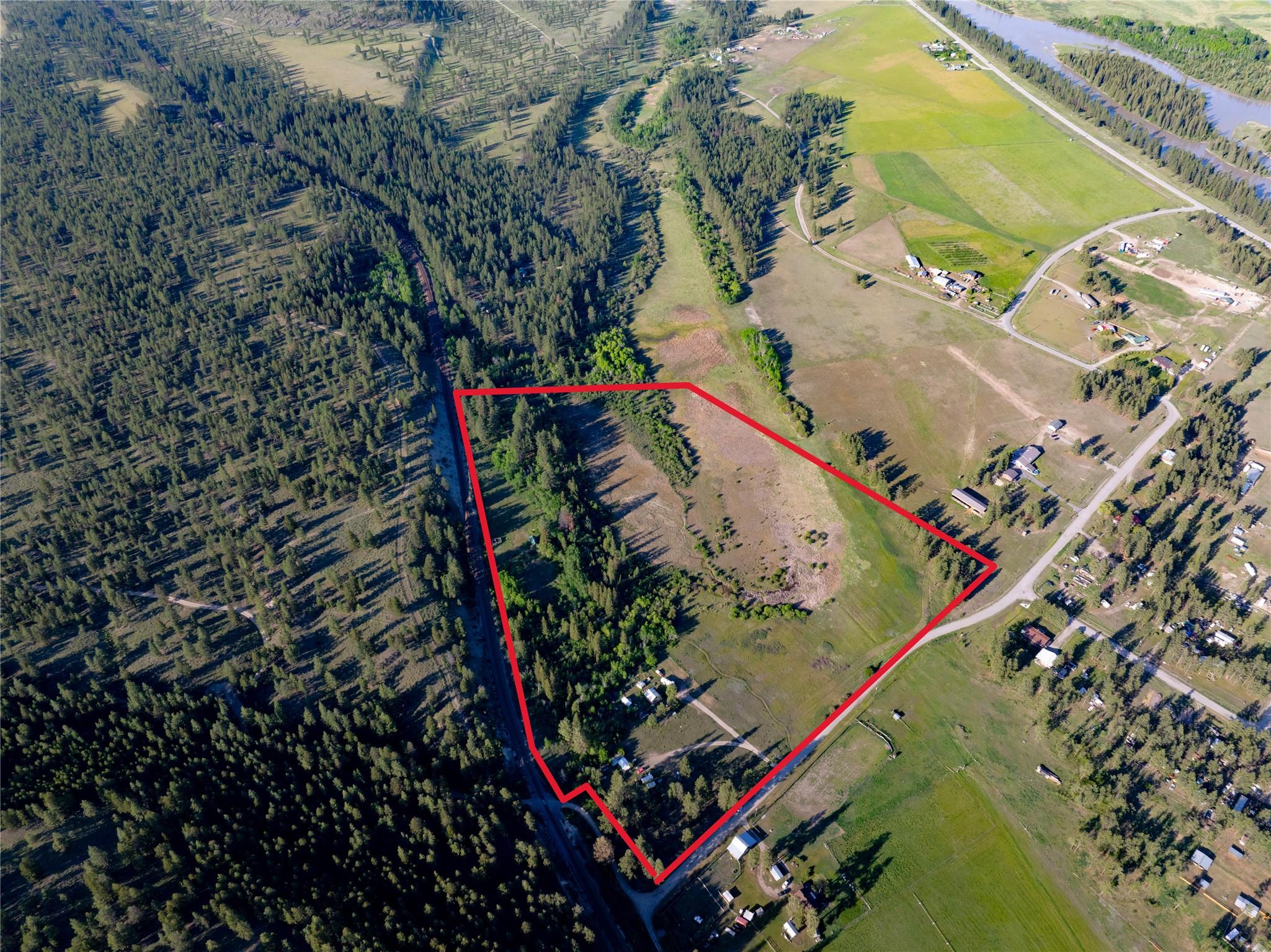 4325 Moan Road, Ta Ta Creek, BC -