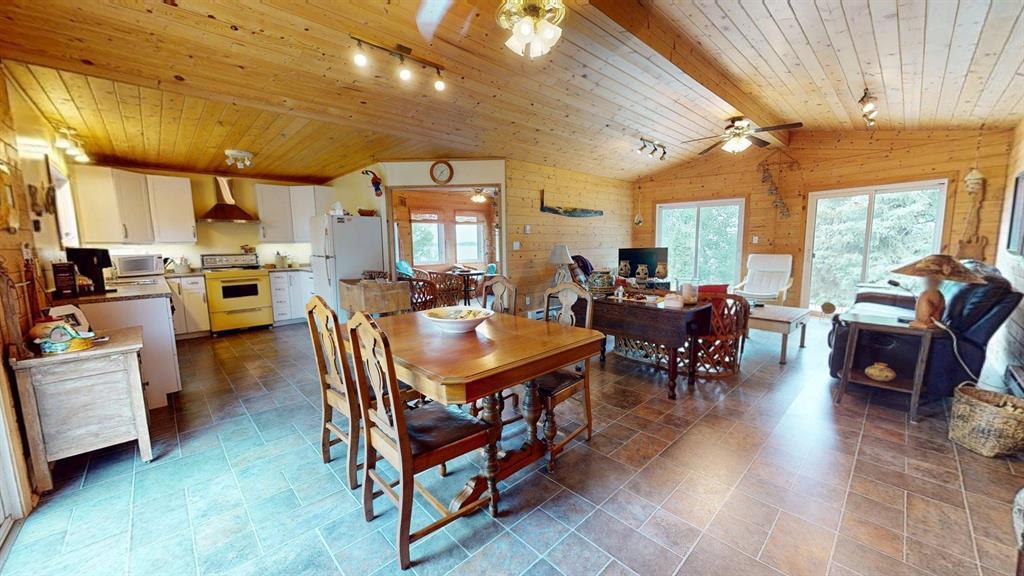 25 Birch Bay, Thomas Lake, MB - Indoor