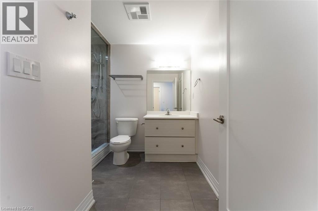 10 Concord Place Unit# 213, Grimsby, ON - Indoor Photo Showing Bathroom