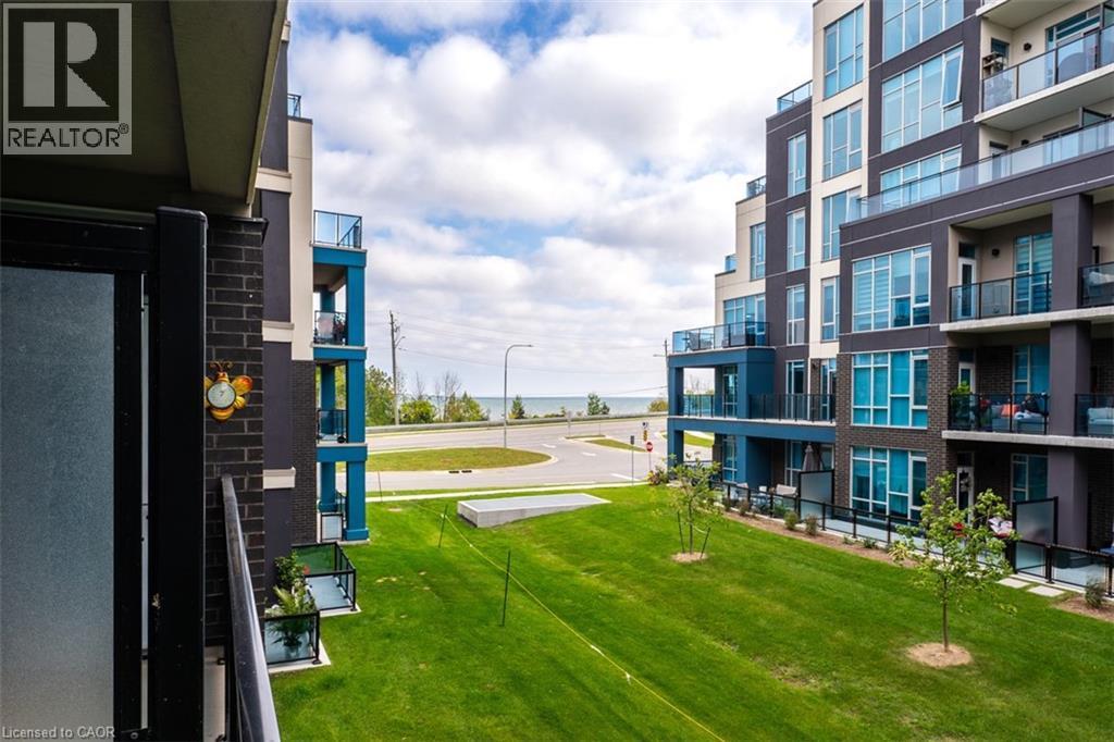 10 Concord Place Unit# 213, Grimsby, ON - Outdoor
