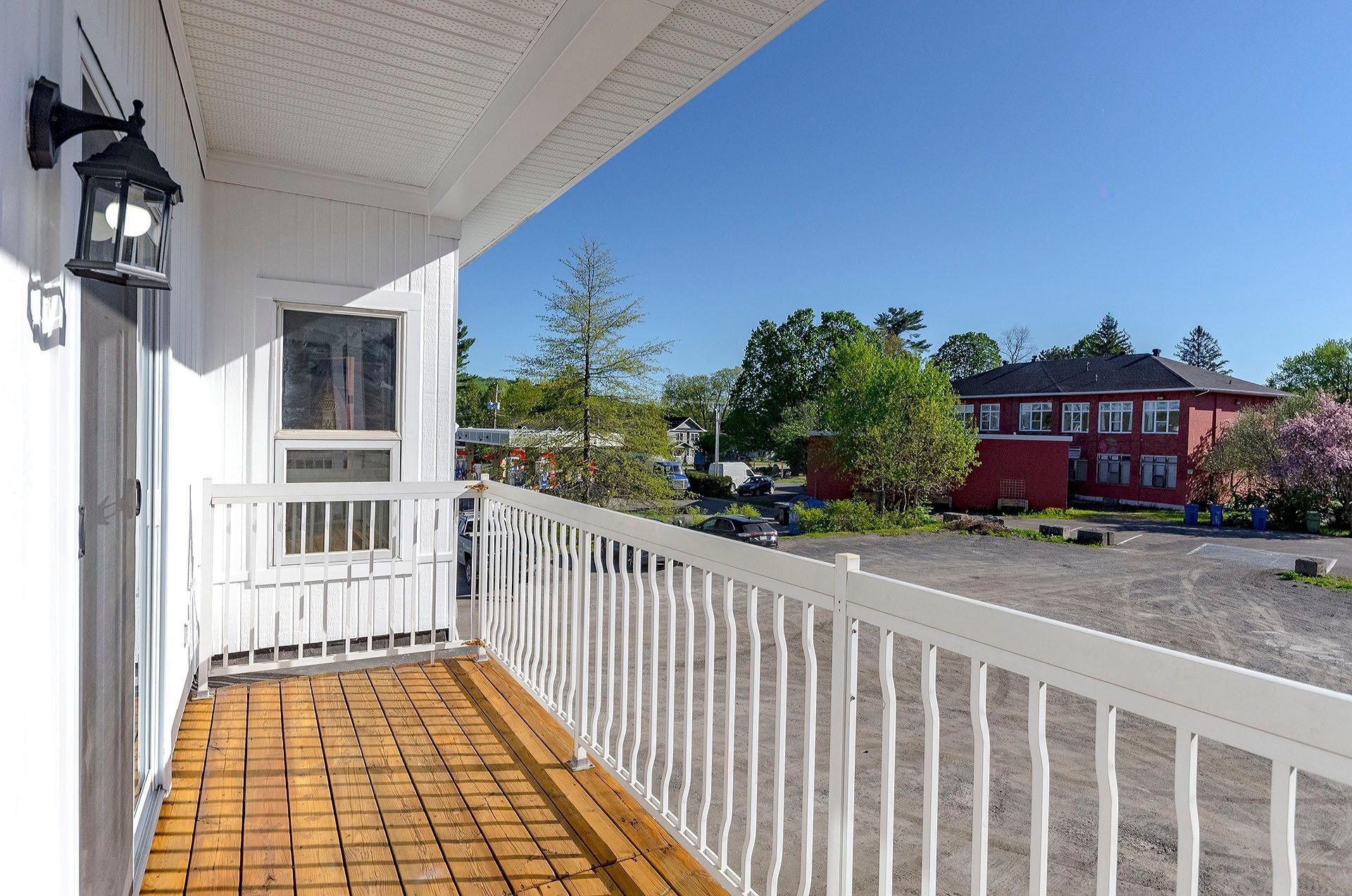 Balcon - 22 Rue Principale N., Sutton, QC - Outdoor