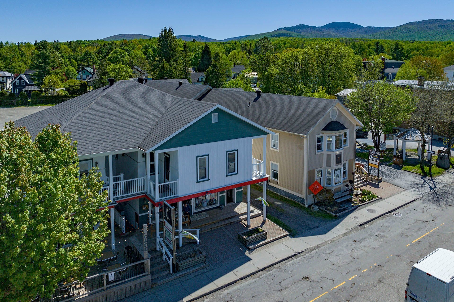 Photo aérienne - 22 Rue Principale N., Sutton, QC - Outdoor