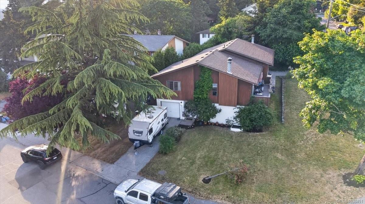 700 Stancombe Rd, Esquimalt, BC - Outdoor
