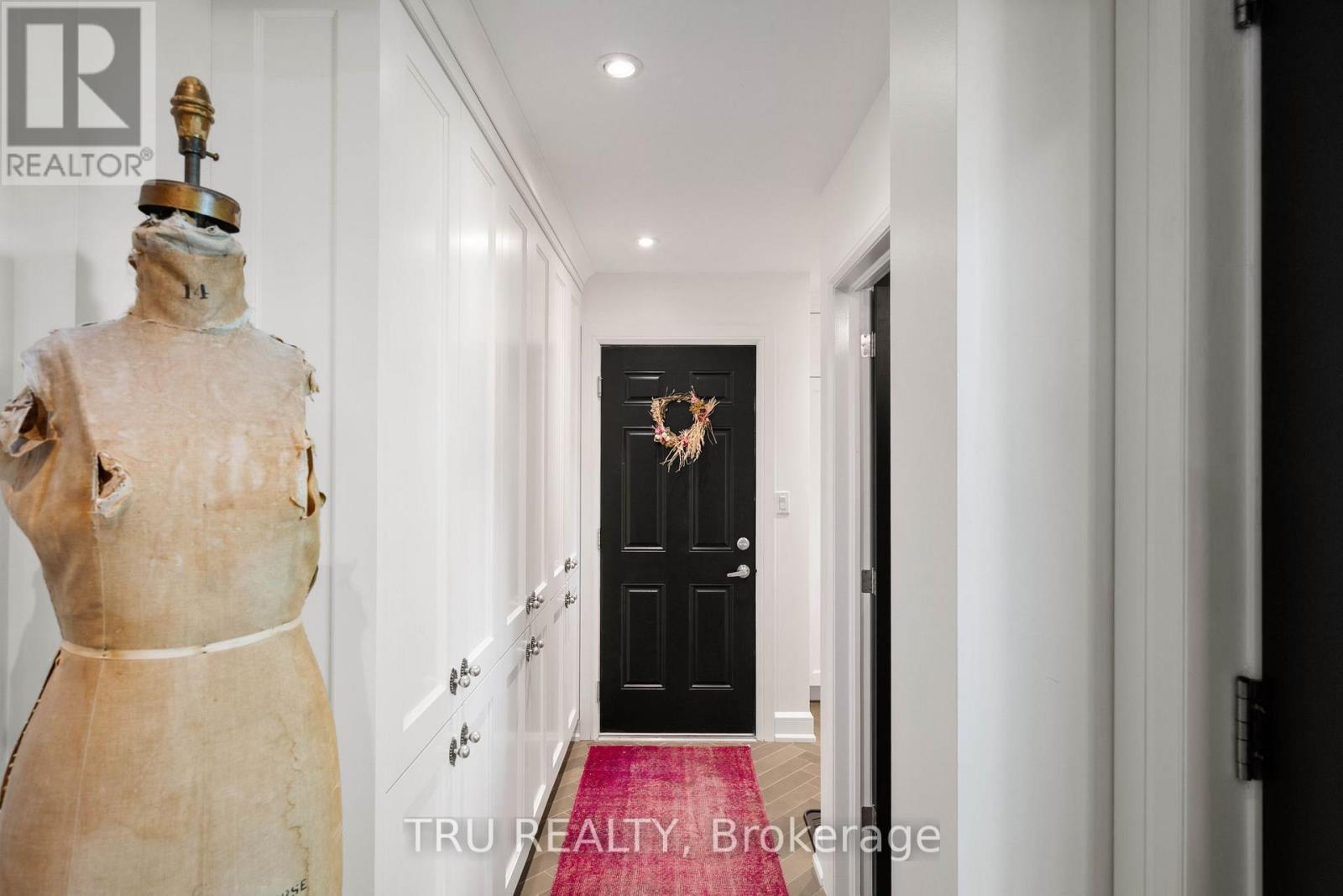 64 Stevenson Avenue, Ottawa, ON - Indoor Photo Showing Other Room