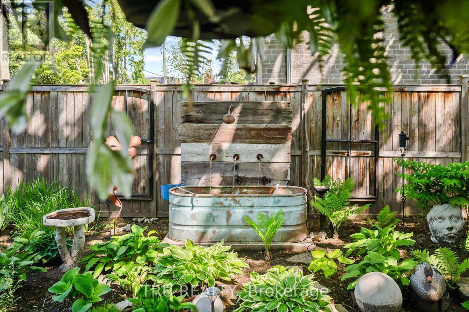 64 Stevenson Avenue, Ottawa, ON - Outdoor