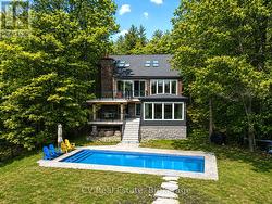 1030 S SUNSET BAY RD Gravenhurst (Muskoka (S)), ON P1P 1R2