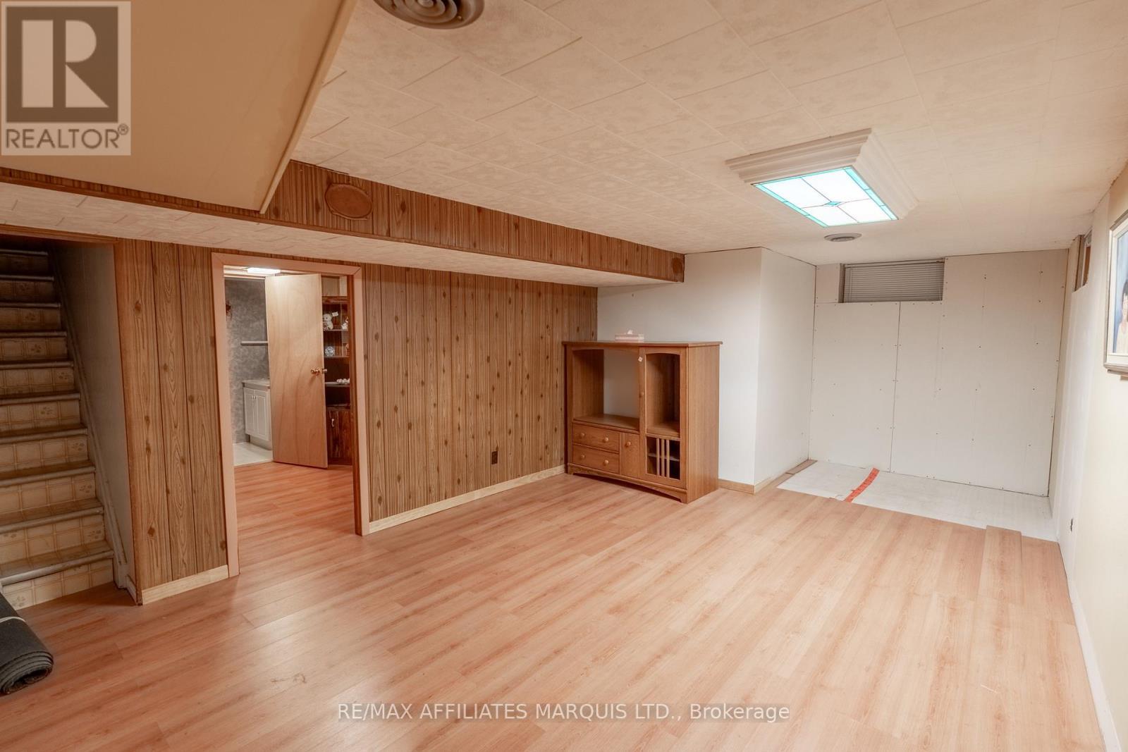 429 Beach Avenue, Cornwall, ON - Indoor
