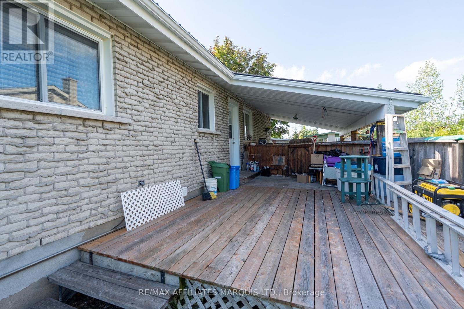 429 Beach Avenue, Cornwall, ON - Outdoor With Deck Patio Veranda With Exterior