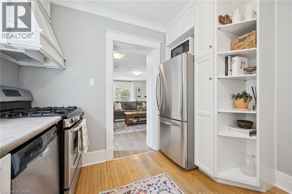 793 Belmont Avenue W, Kitchener, ON - Indoor Photo Showing Kitchen
