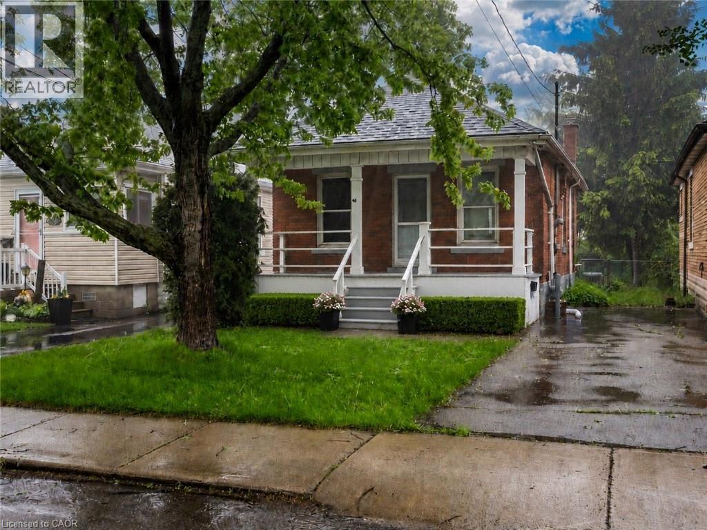 Virtually staged front of property - 46 East 16Th Street, Hamilton, ON - Outdoor