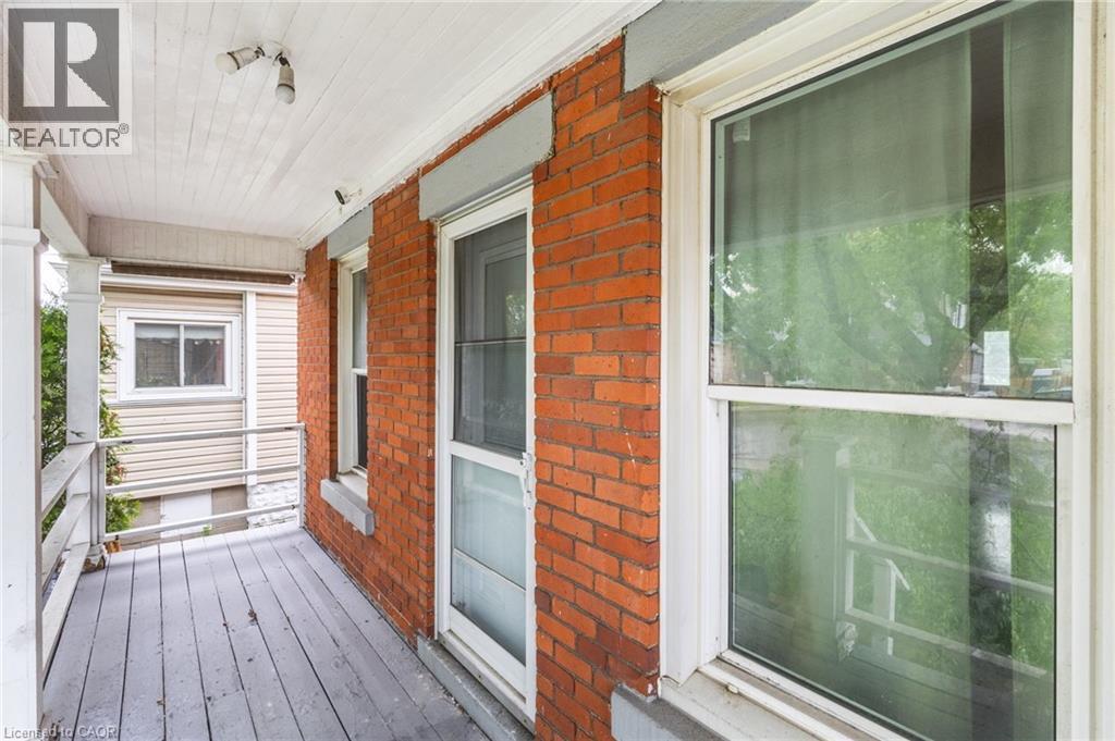 46 East 16Th Street, Hamilton, ON - Outdoor With Exterior
