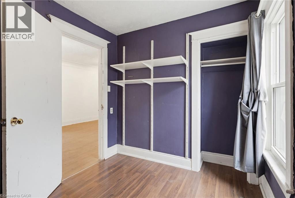 First Bedroom - 46 East 16Th Street, Hamilton, ON - Indoor