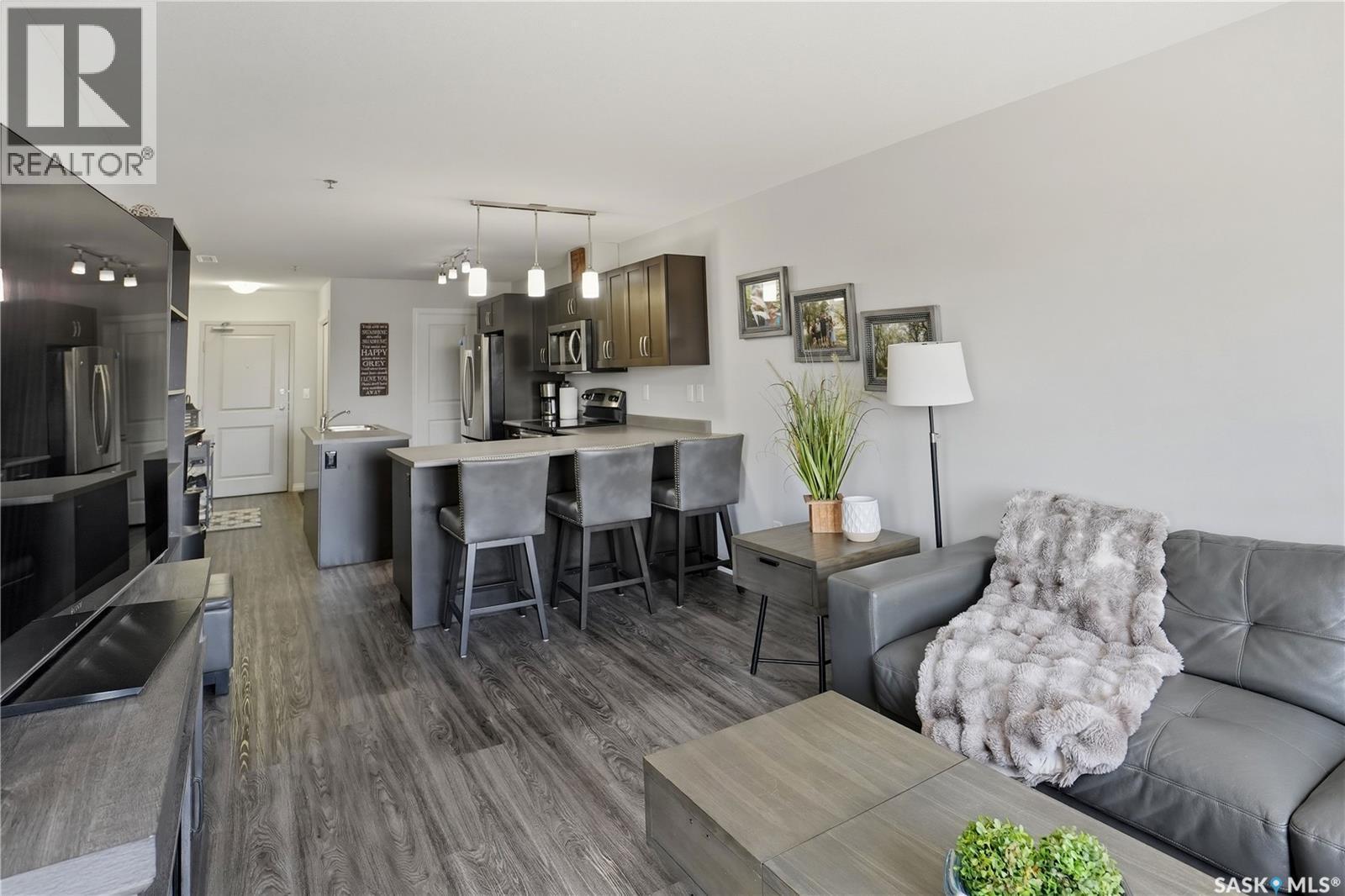305 2452 Killdeer Drive, North Battleford, SK - Indoor