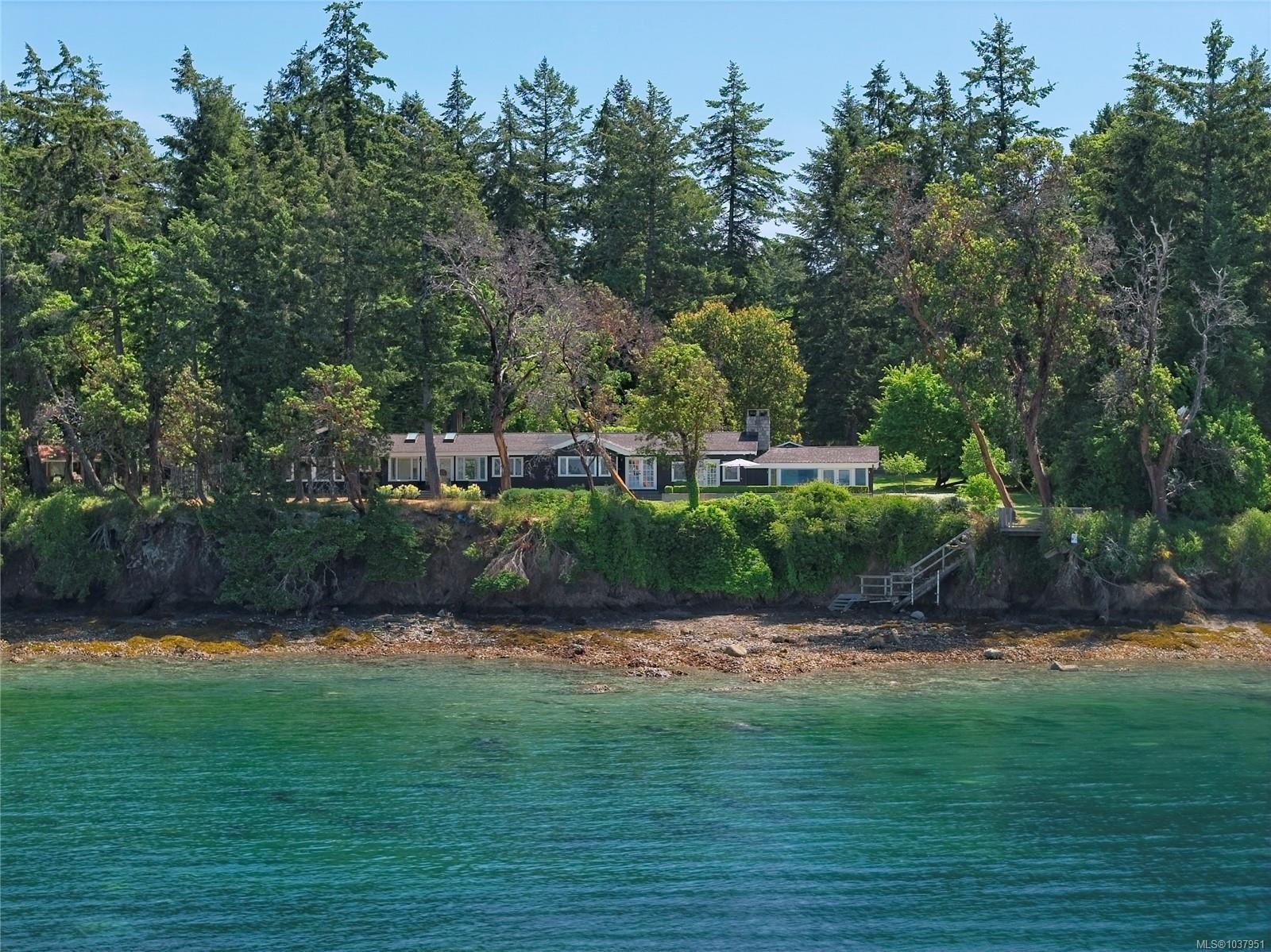 123 Swan Point Rd, Salt Spring, BC