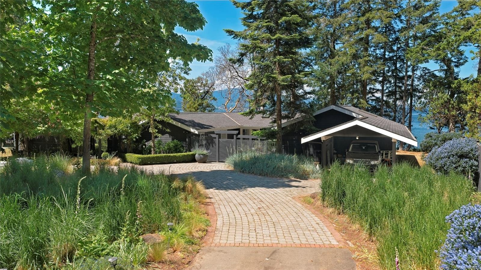 123 Swan Point Rd, Salt Spring, BC