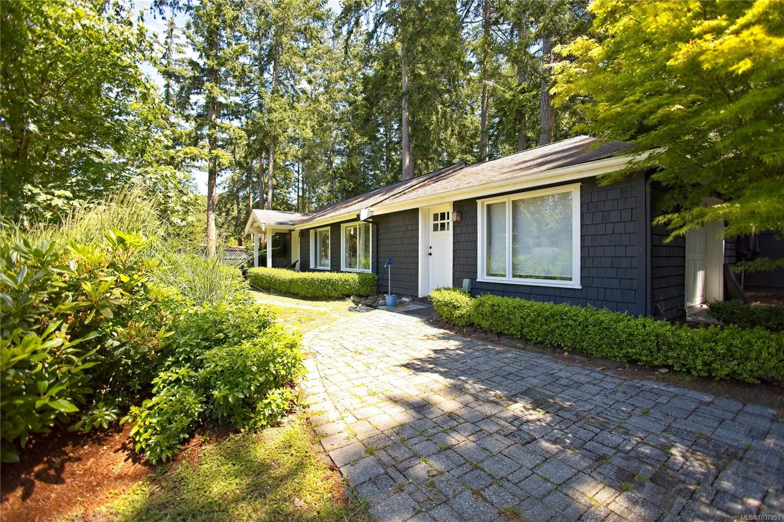123 Swan Point Rd, Salt Spring, BC
