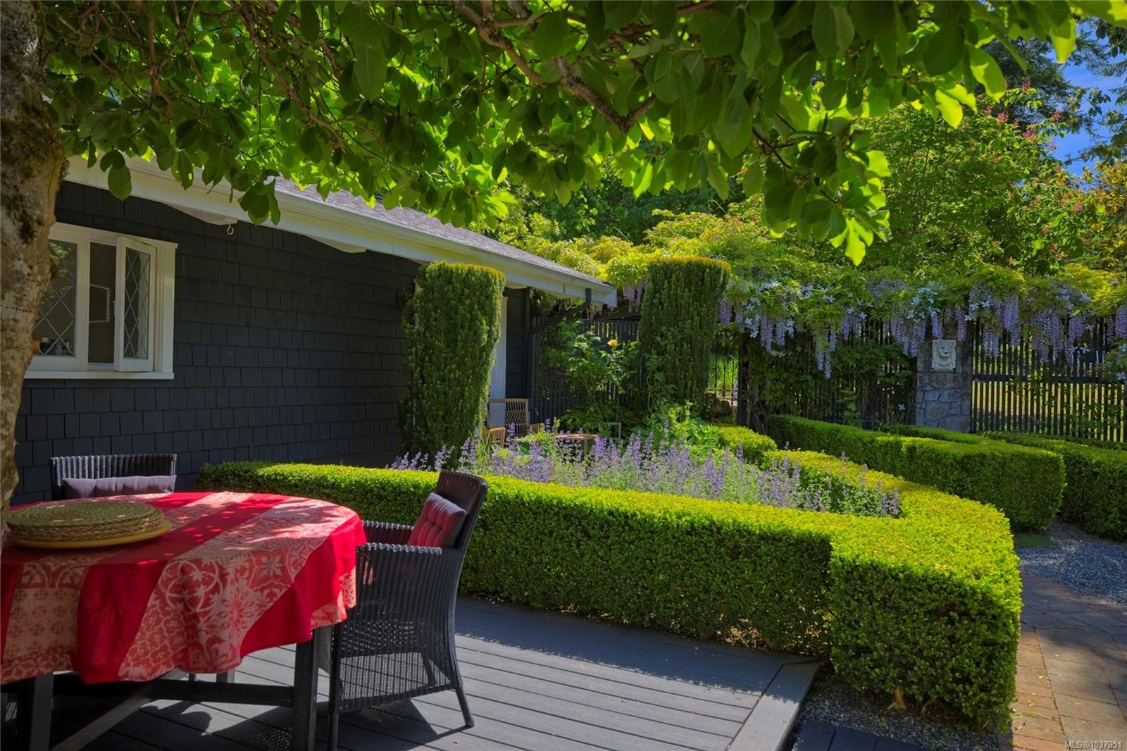 123 Swan Point Rd, Salt Spring, BC