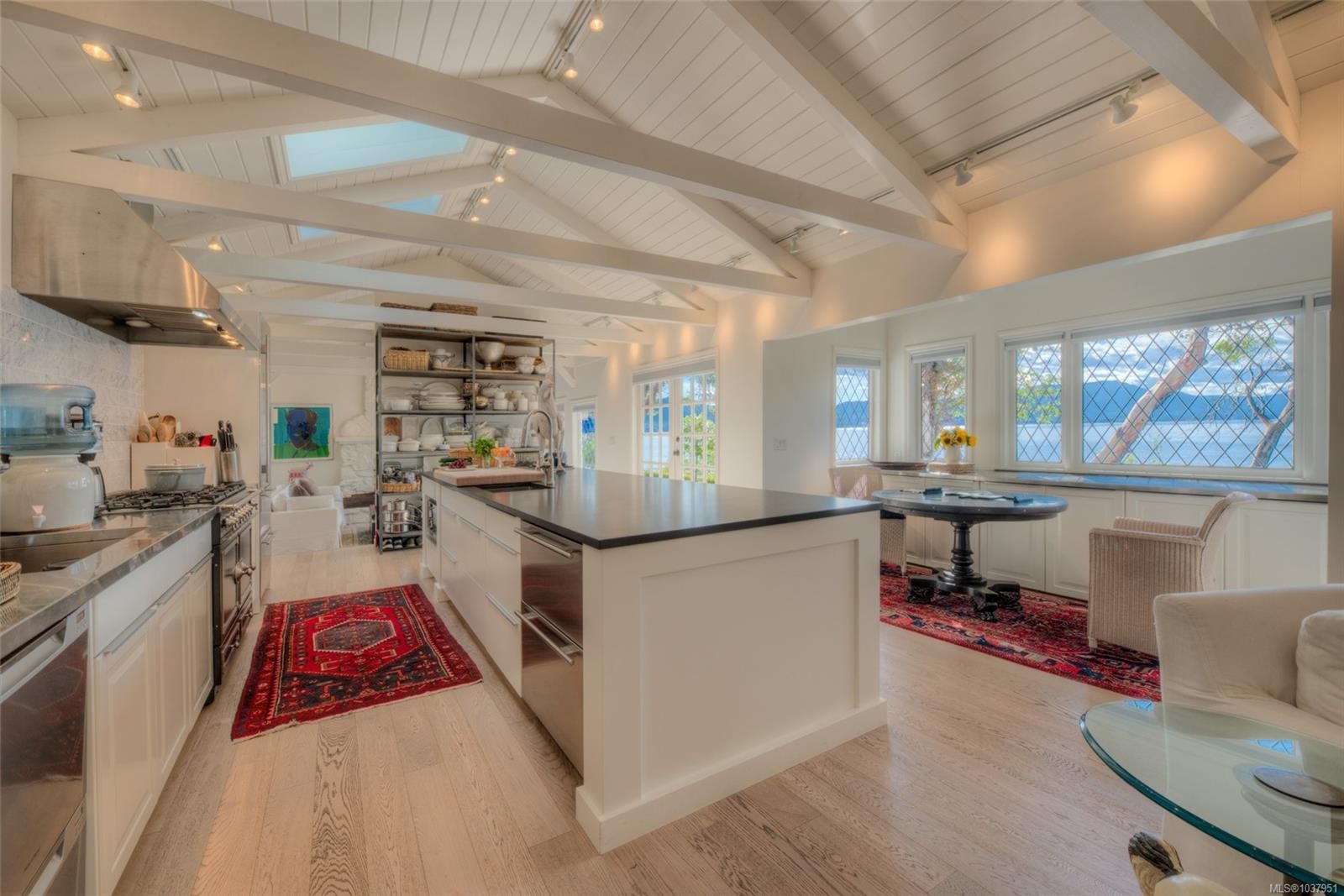 123 Swan Point Rd, Salt Spring, BC