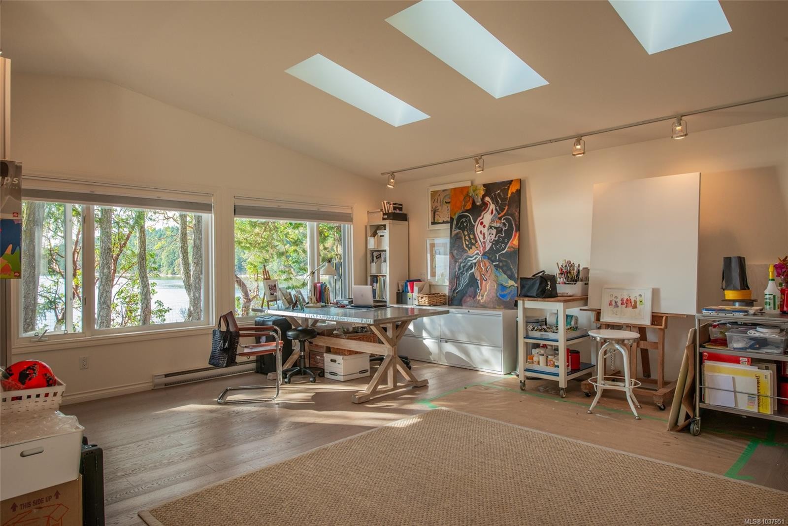 123 Swan Point Rd, Salt Spring, BC