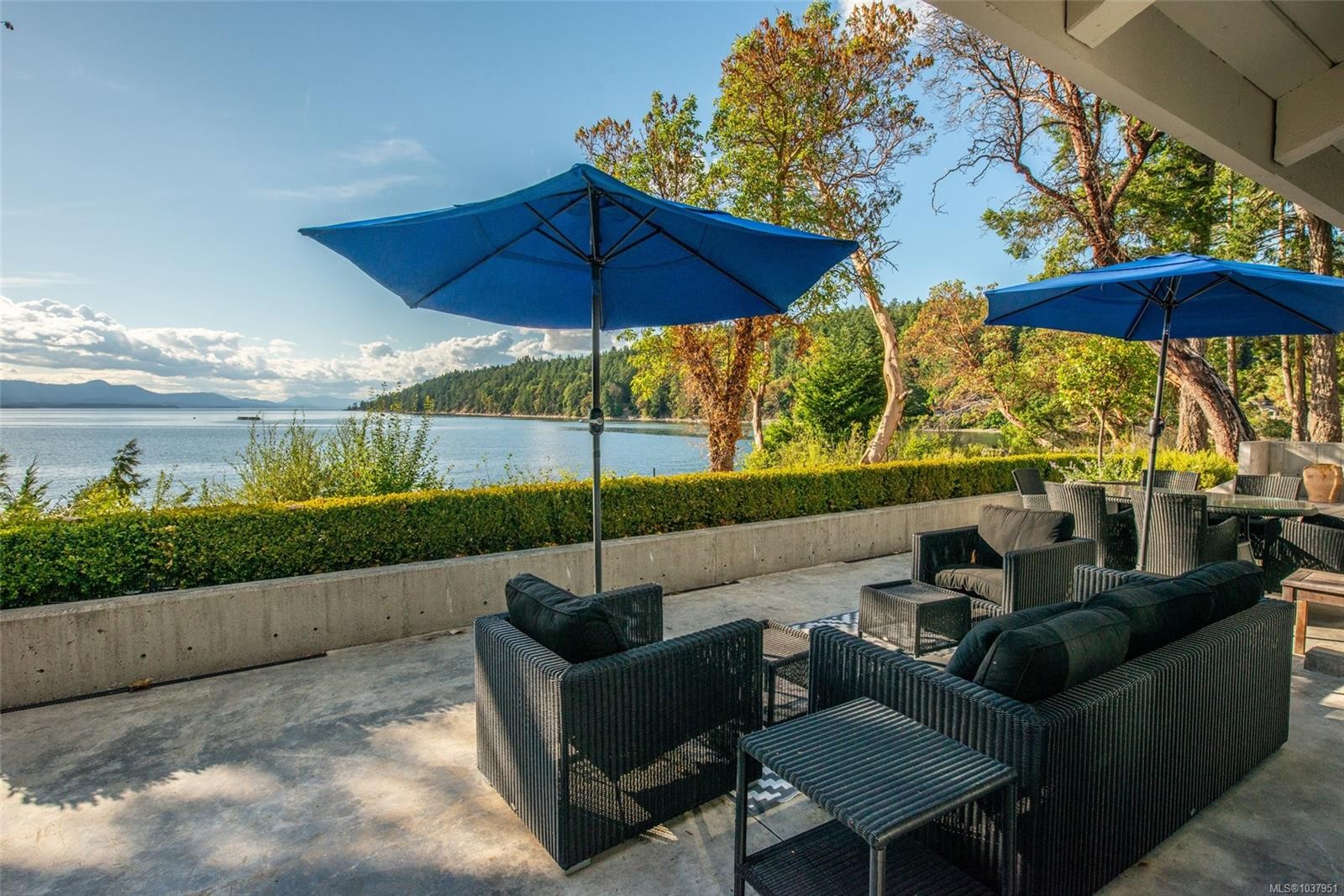 123 Swan Point Rd, Salt Spring, BC