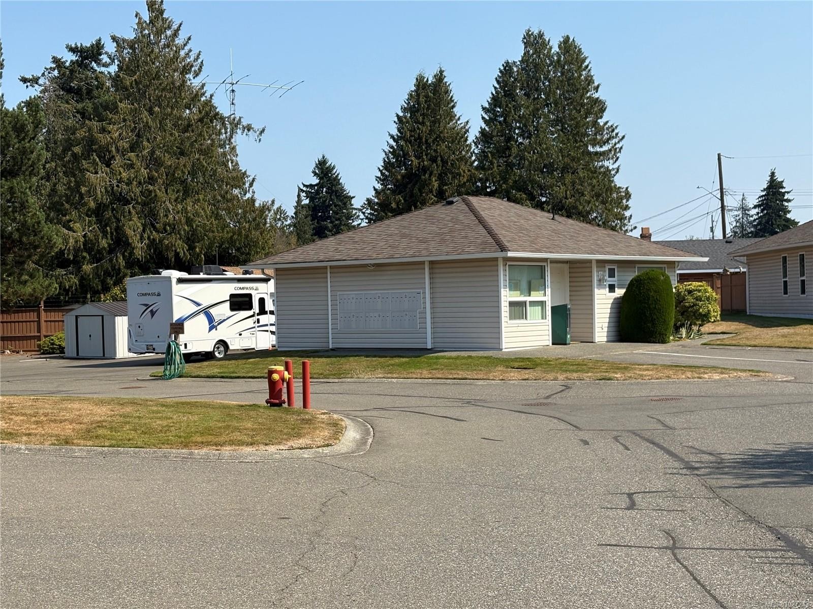 #103-240 Stanford Ave East, Parksville, BC