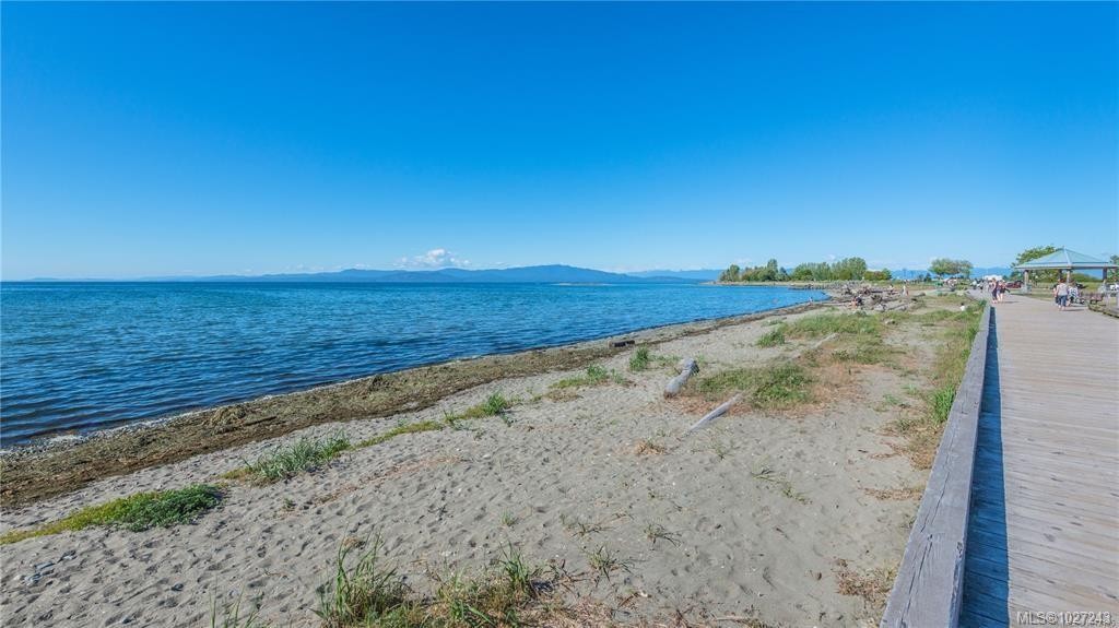 #103-240 Stanford Ave East, Parksville, BC