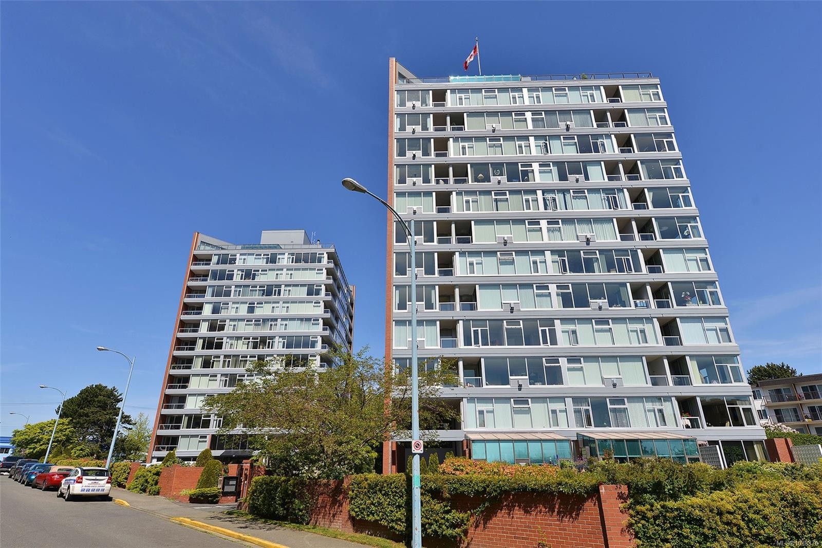 #1101-327 Maitland St, Victoria, BC - Outdoor With Balcony With Facade