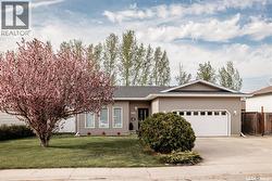 643 Dieppe DRIVE Weyburn, SK S4H 3G4