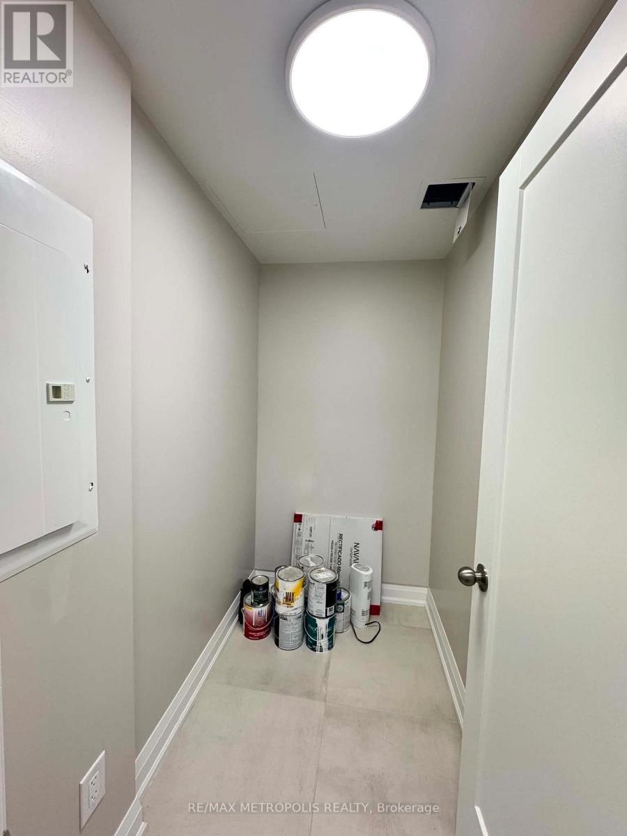 106 - 1445 Wilson Avenue, Toronto, ON - Indoor Photo Showing Other Room