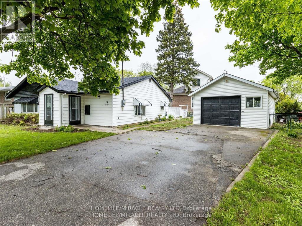 15 Spiers Crescent, Cambridge, ON - Outdoor