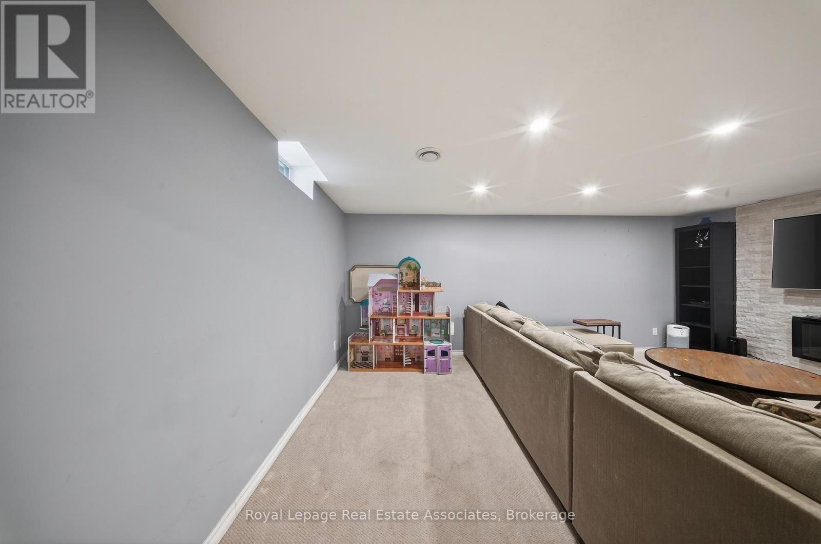 67 Beechnut Crescent, Clarington, ON - Indoor