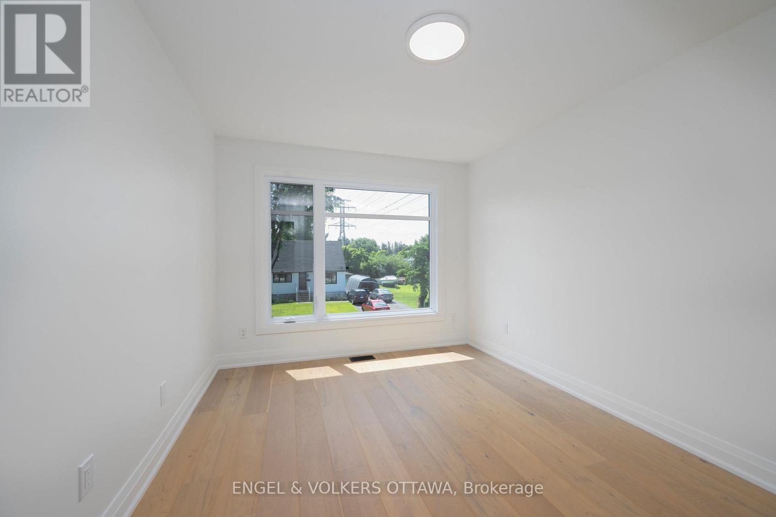 75A Granton Avenue, Ottawa, ON - Indoor Photo Showing Other Room
