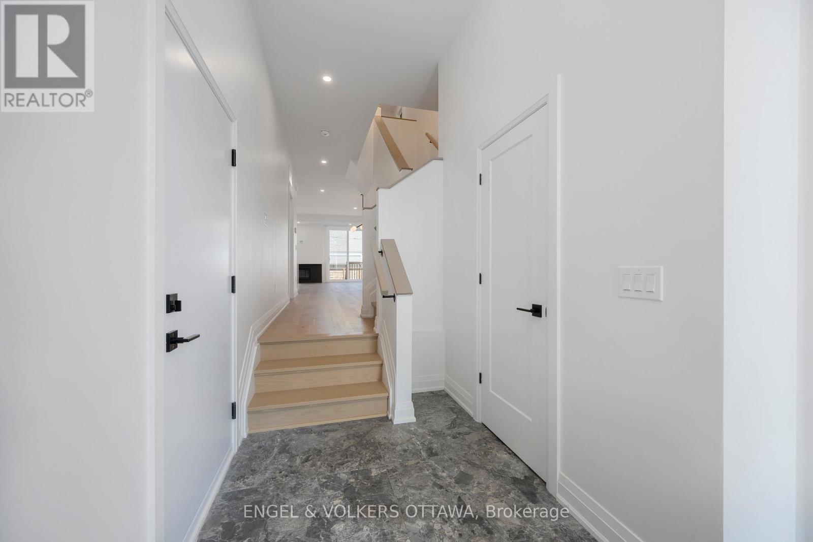 75A Granton Avenue, Ottawa, ON - Indoor Photo Showing Other Room