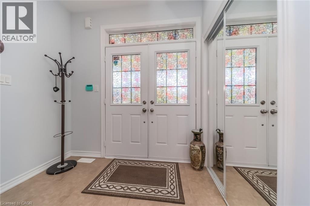 675 Best Road, Milton, ON - Indoor Photo Showing Other Room