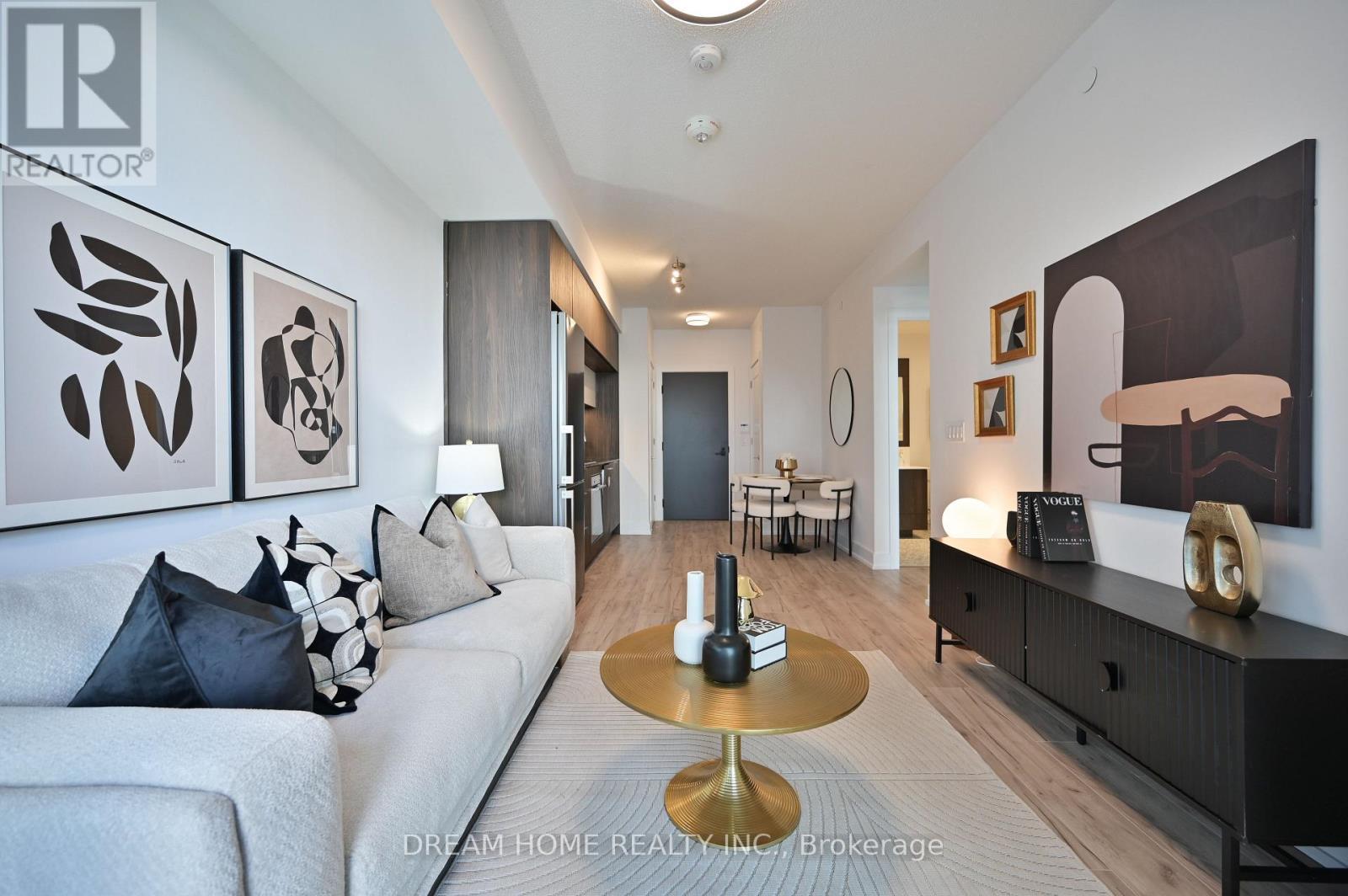 802 - 25 Adra Grado Way, Toronto, ON - Indoor Photo Showing Living Room