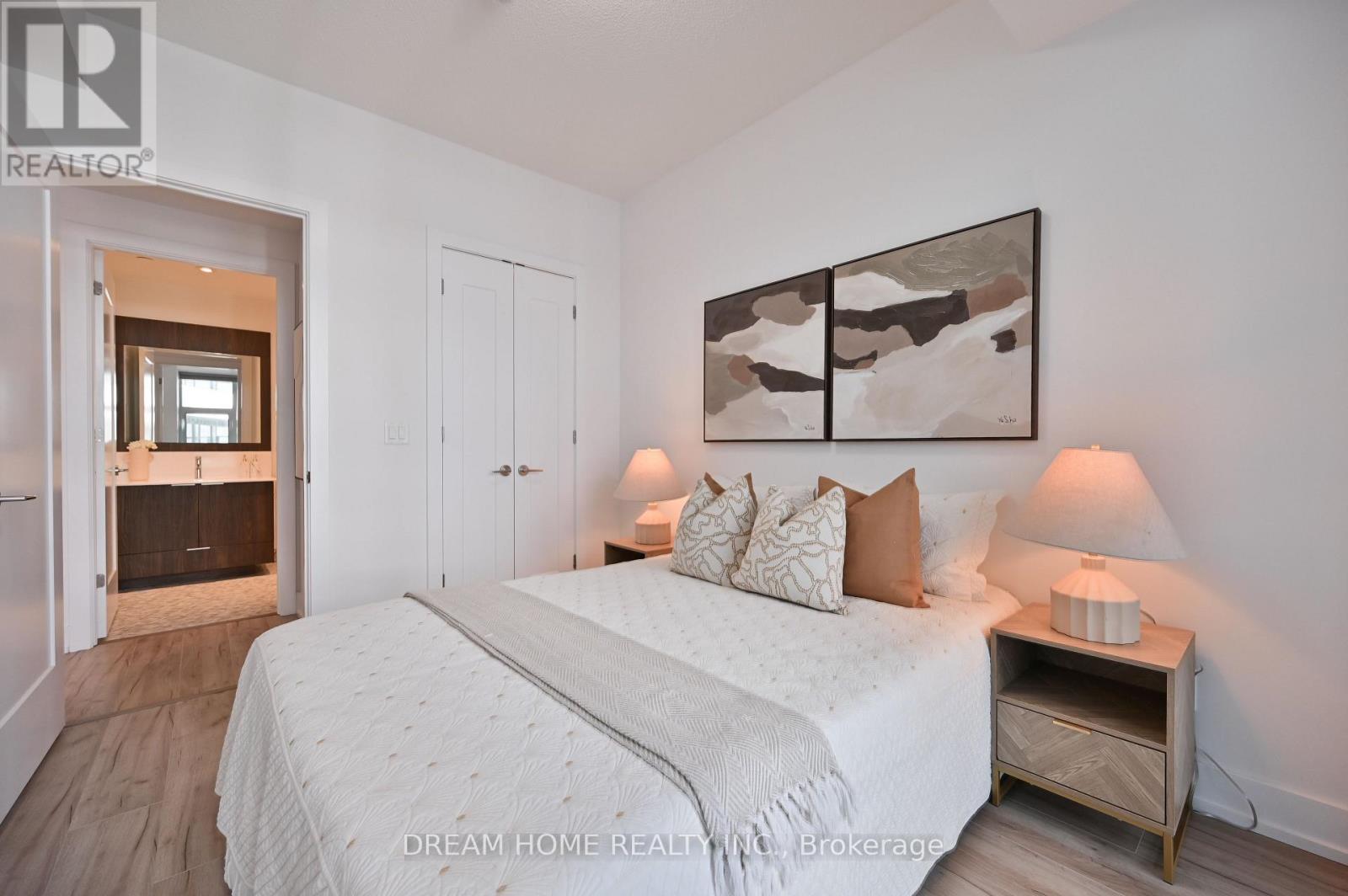 802 - 25 Adra Grado Way, Toronto, ON - Indoor Photo Showing Bedroom