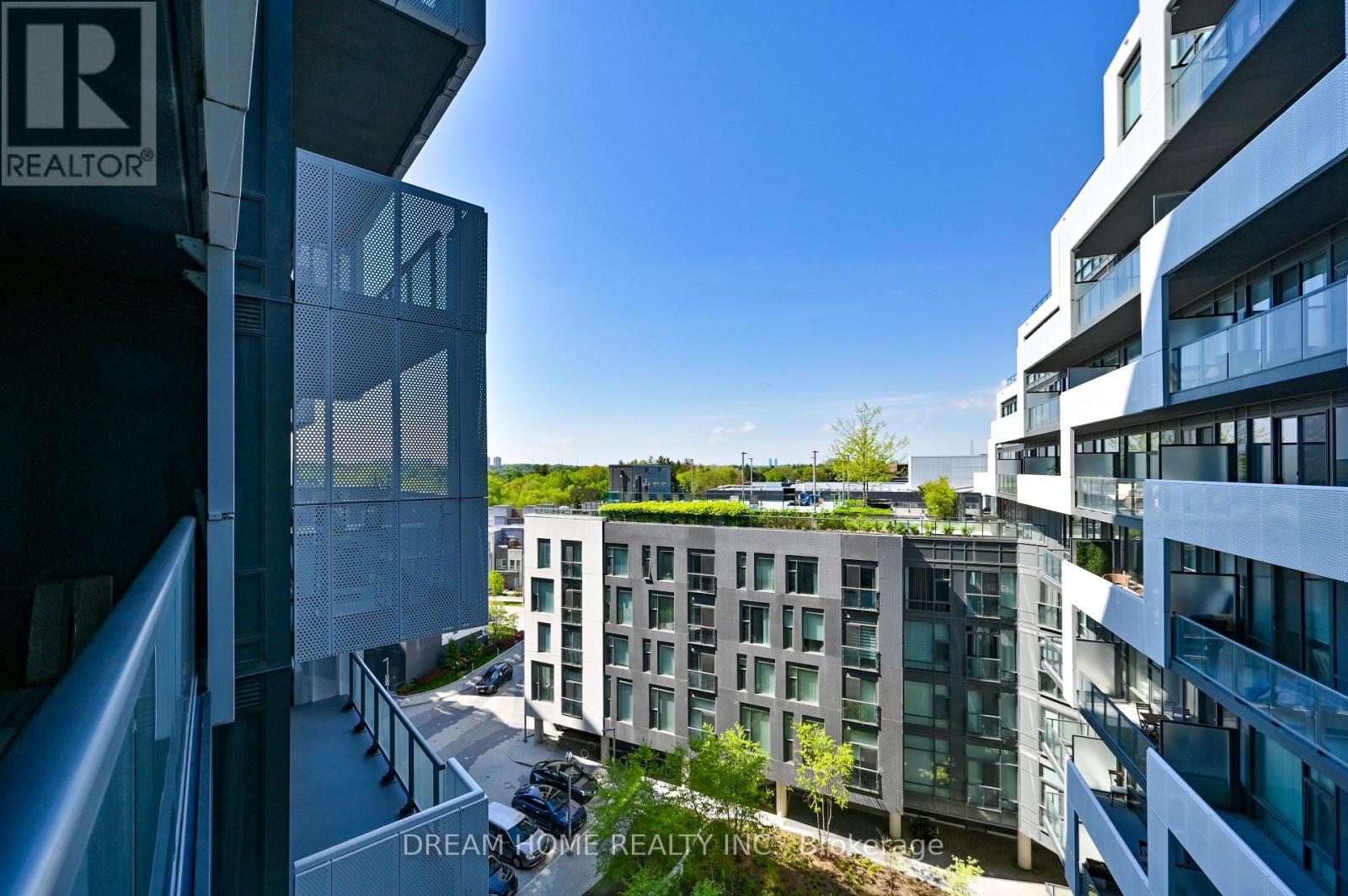 802 - 25 Adra Grado Way, Toronto, ON - Outdoor